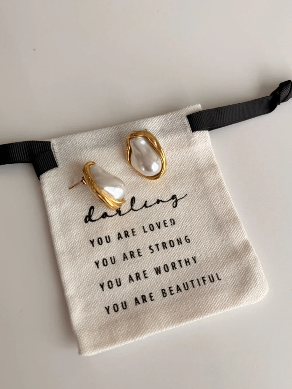 Celine13 Old Money Style Earrings 18K Gold Plated Sterling Steel with Pearl‎